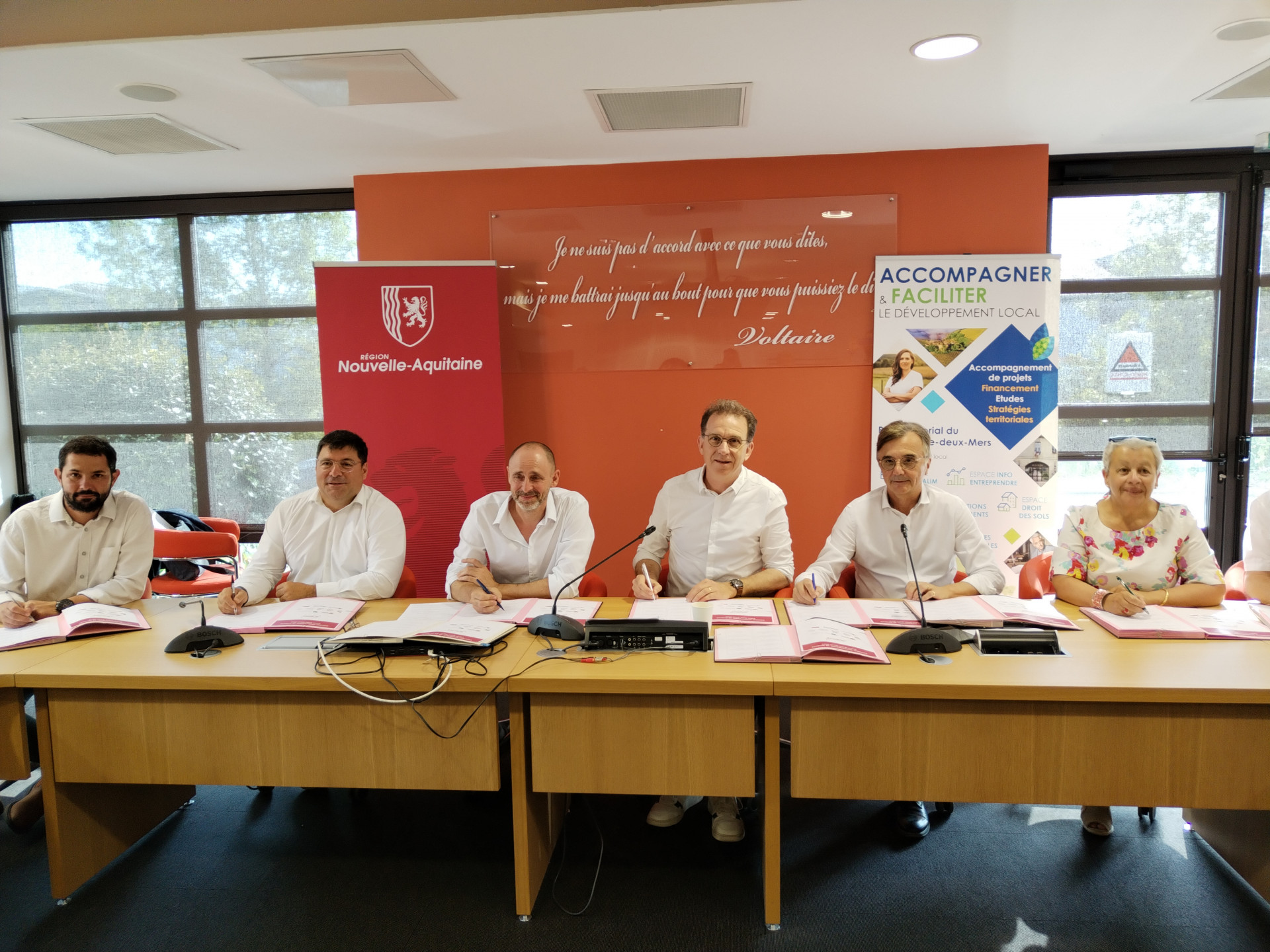 signature COM